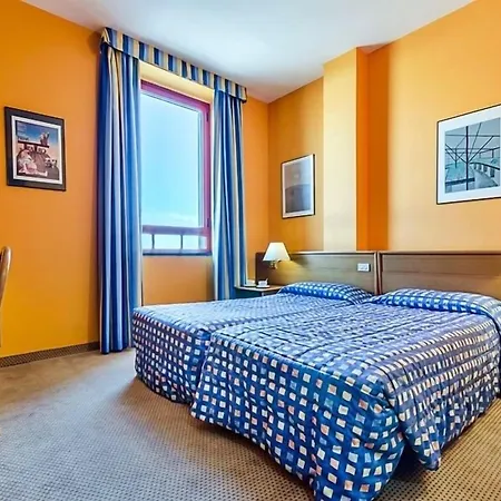 Hotel Columbus Sea 4*