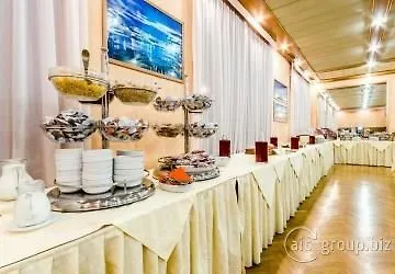 Columbus Sea Otel Cenova