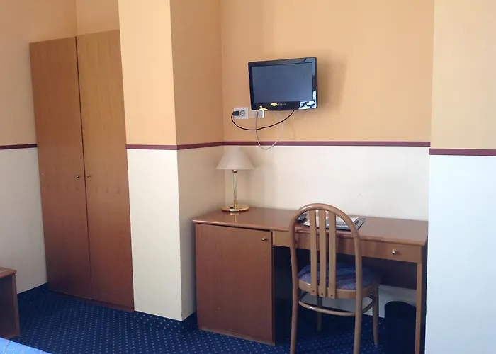 Отель Columbus Sea 4*